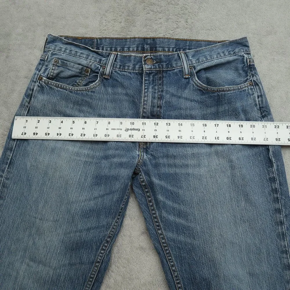 Levi's Jeans Mens Size 36x30 Blue 559 Relaxed Straight Medium Stone Wash
